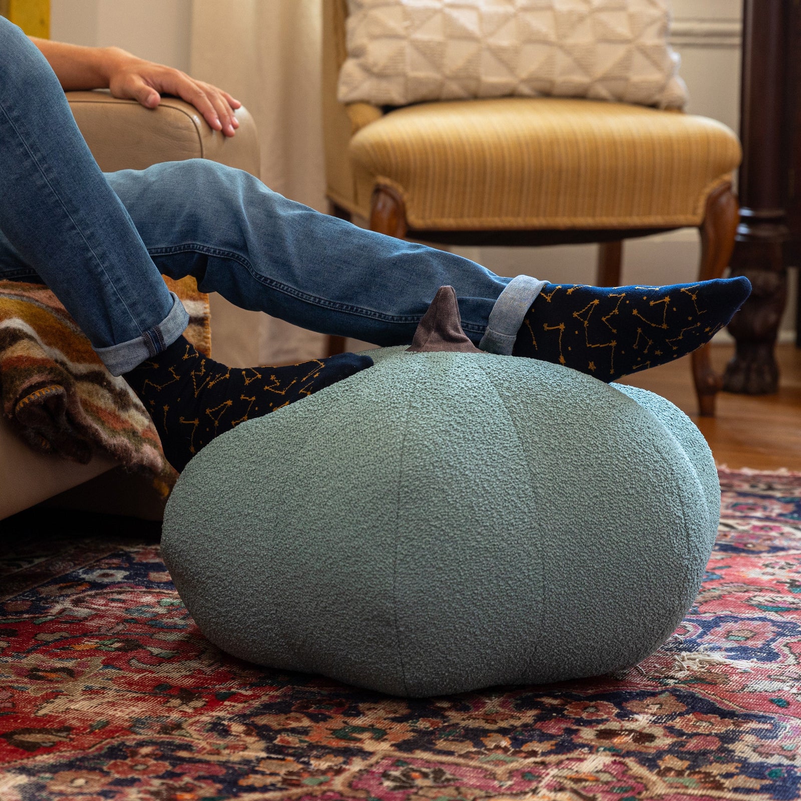 Pumpkin Pouf in Green Boucle