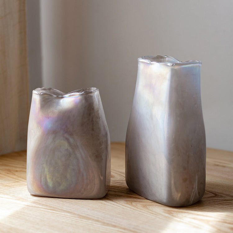 Gradient Art Vase in small and large sizes on a wood table