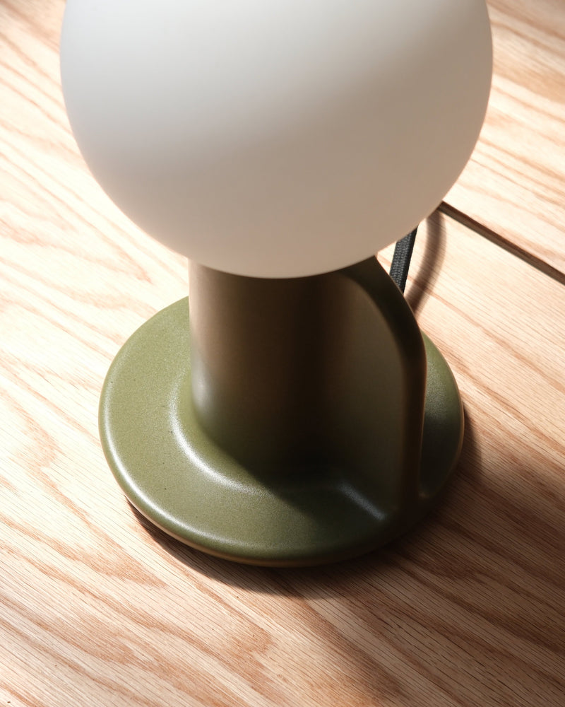Close-up of the Q Lamp paddle and cord