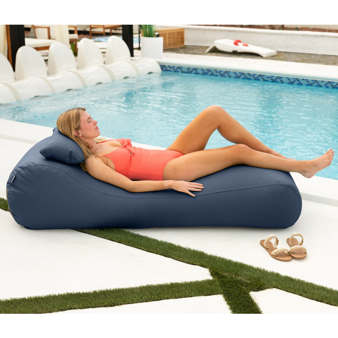Lounge Your Way