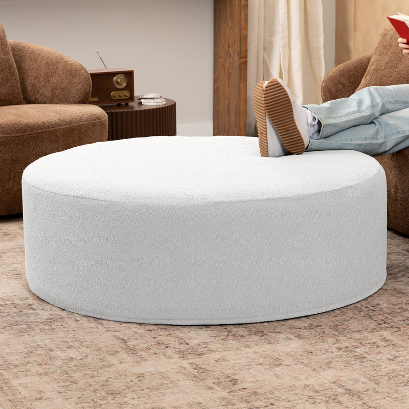Candler 4 in White Boucle