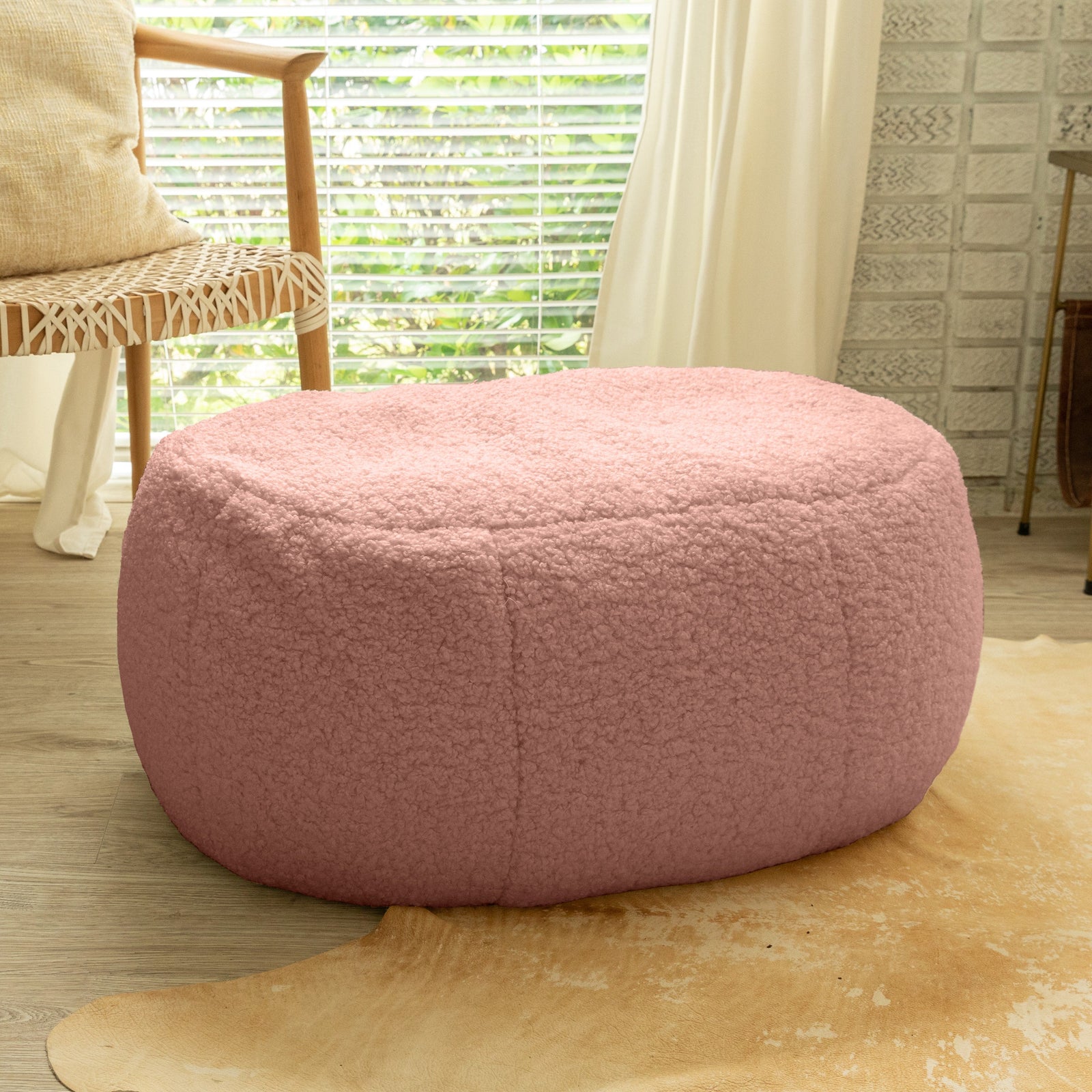 Ellis - Large in Pink Sherpa