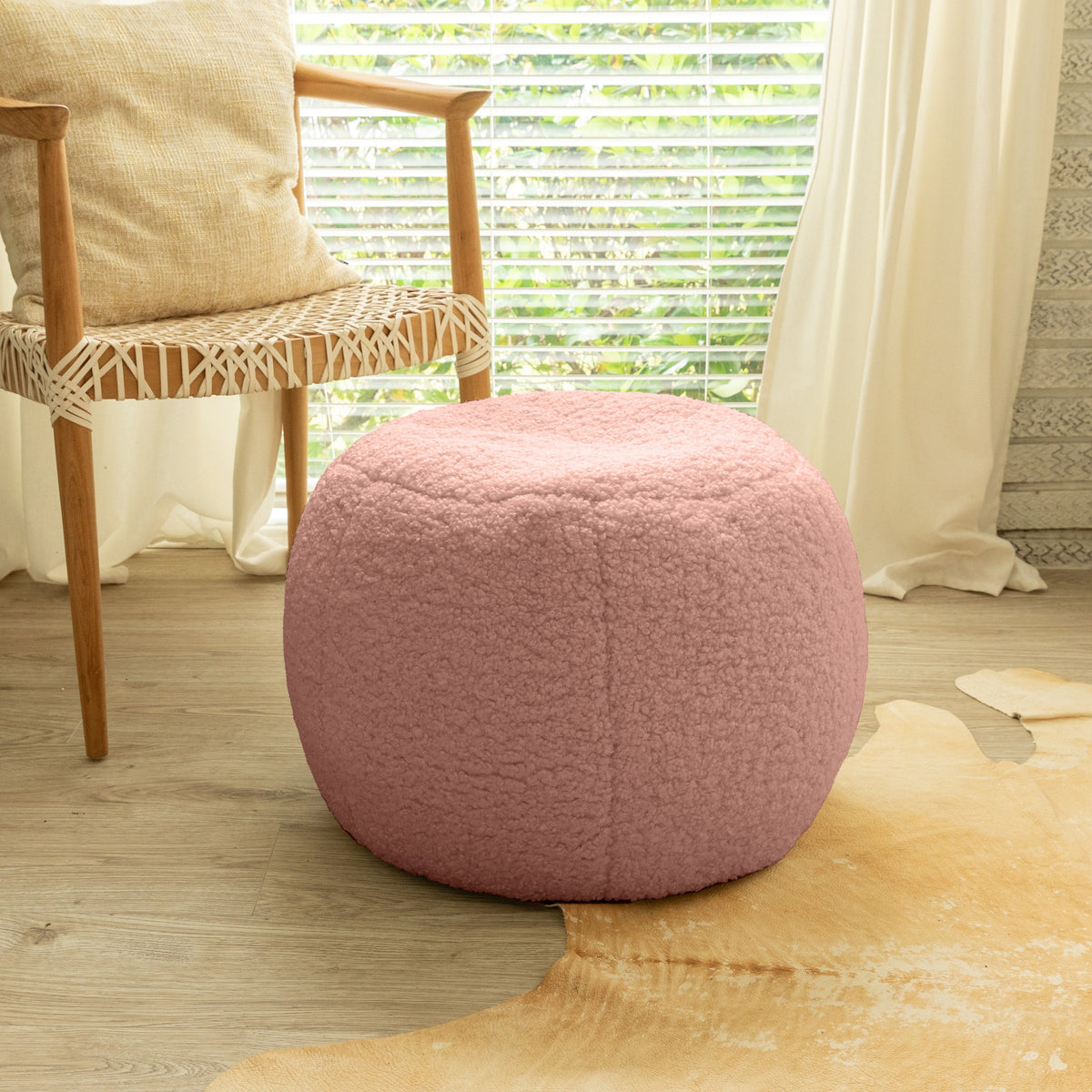 Ellis - Small in Pink Sherpa