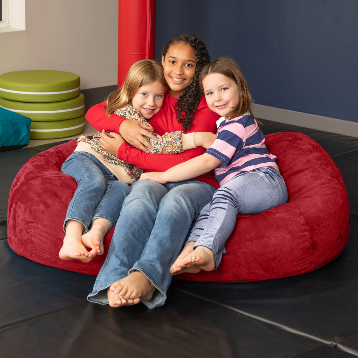Lounger 4 in Red Microsuede
