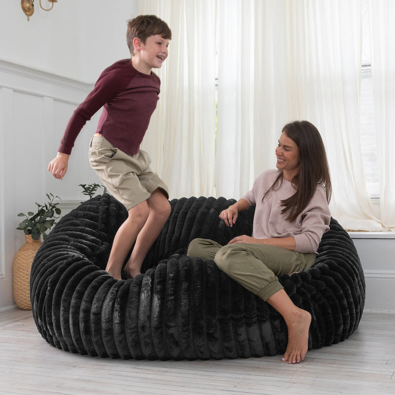 Lounger 6 in Striped Black Faux Fur