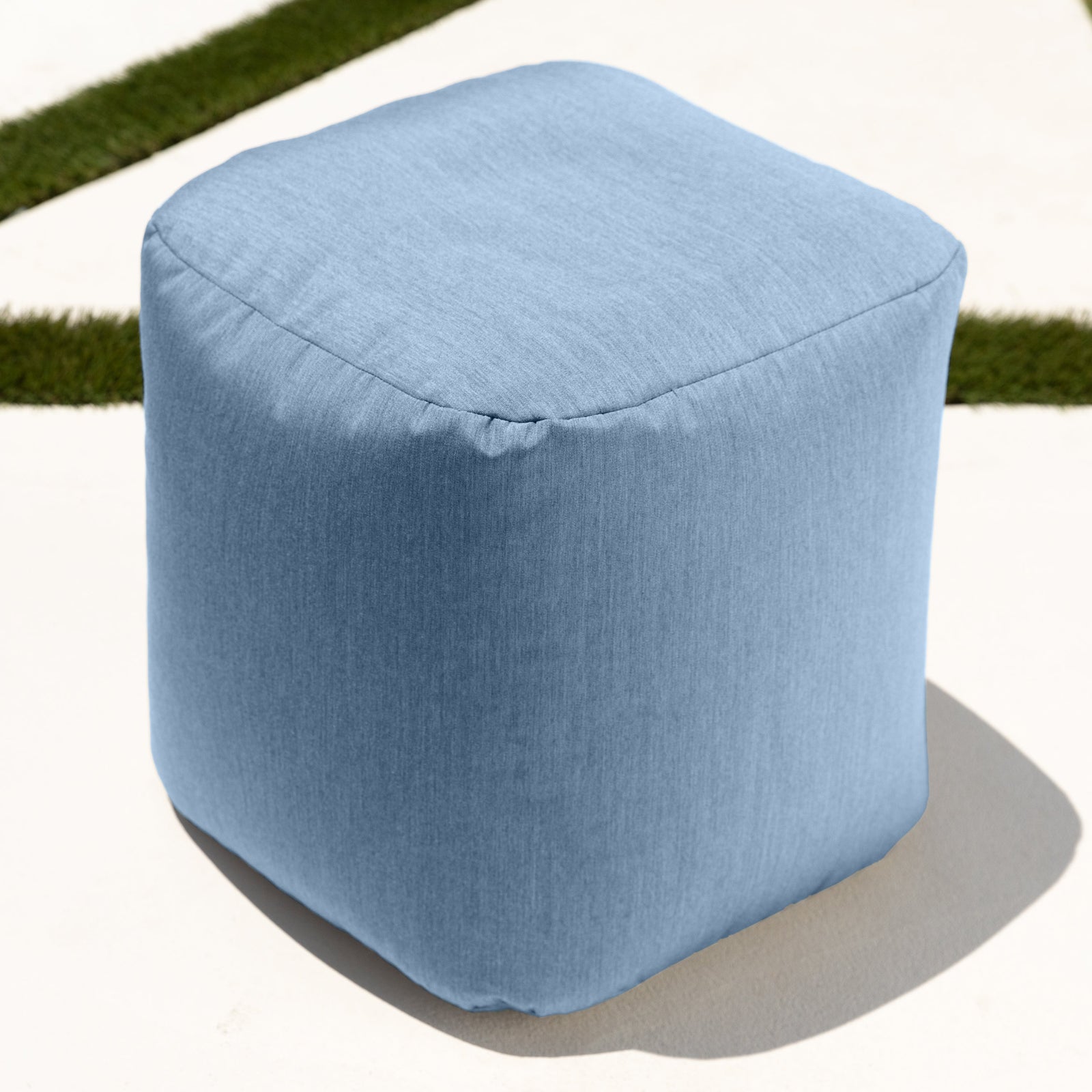Luckie Outdoor in Ocean Blue Sunbrella