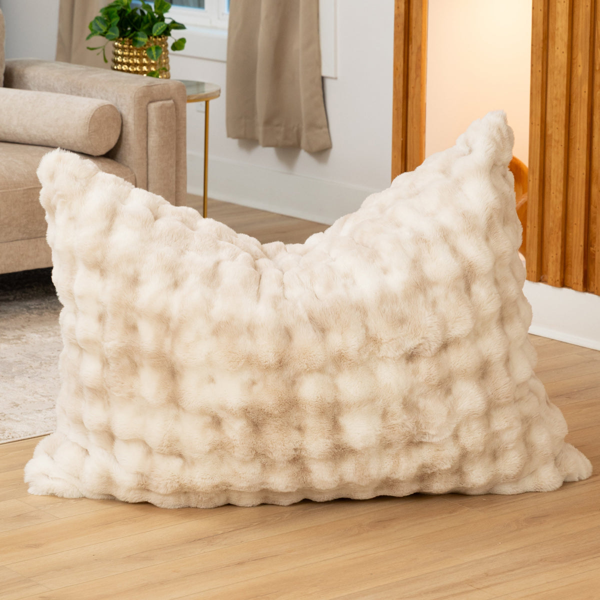 CrashPuff by Raven-Symoné in Phantom Cream Faux Fur
