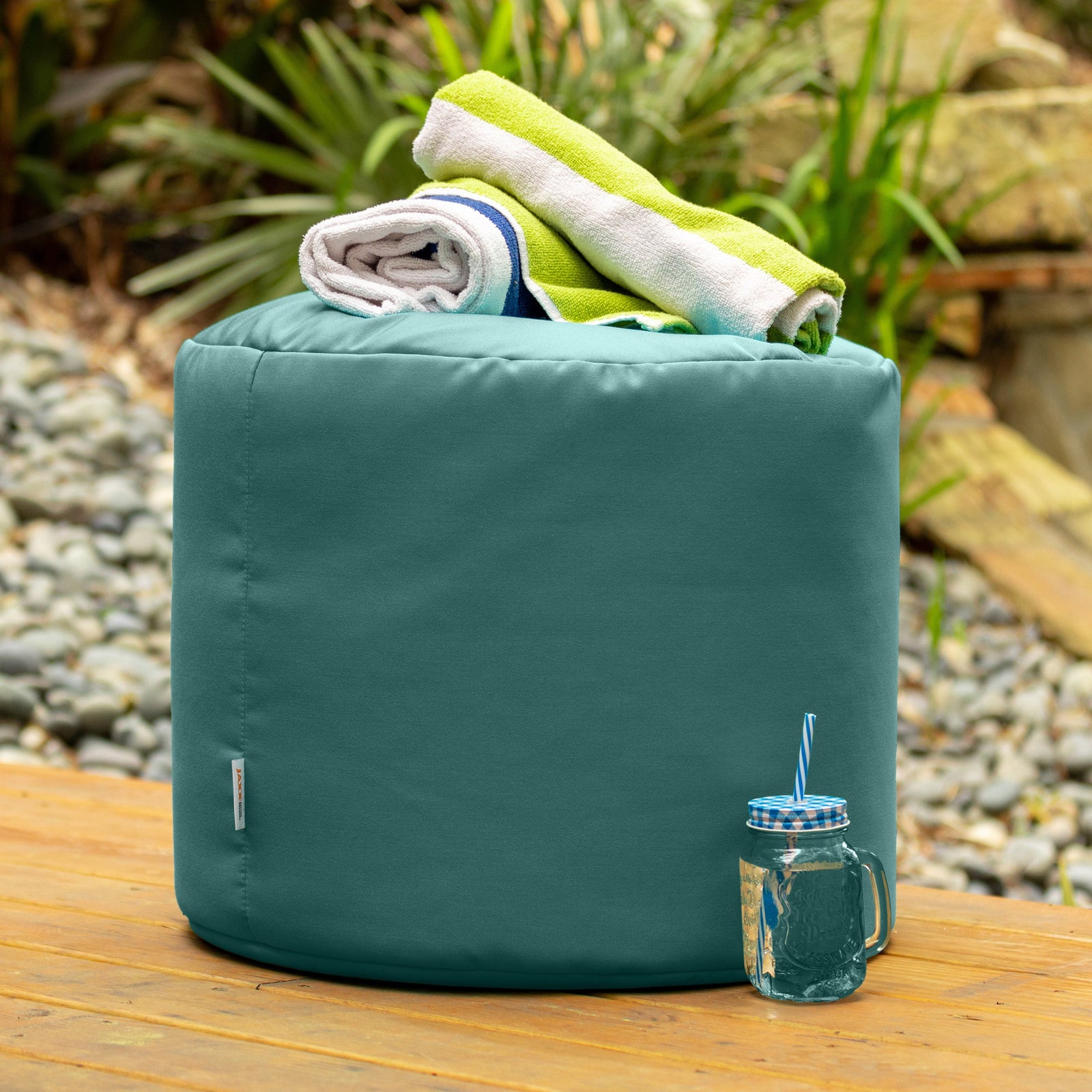 Spring Outdoor in Bahamian Breeze Patterned Outdoor Fabric